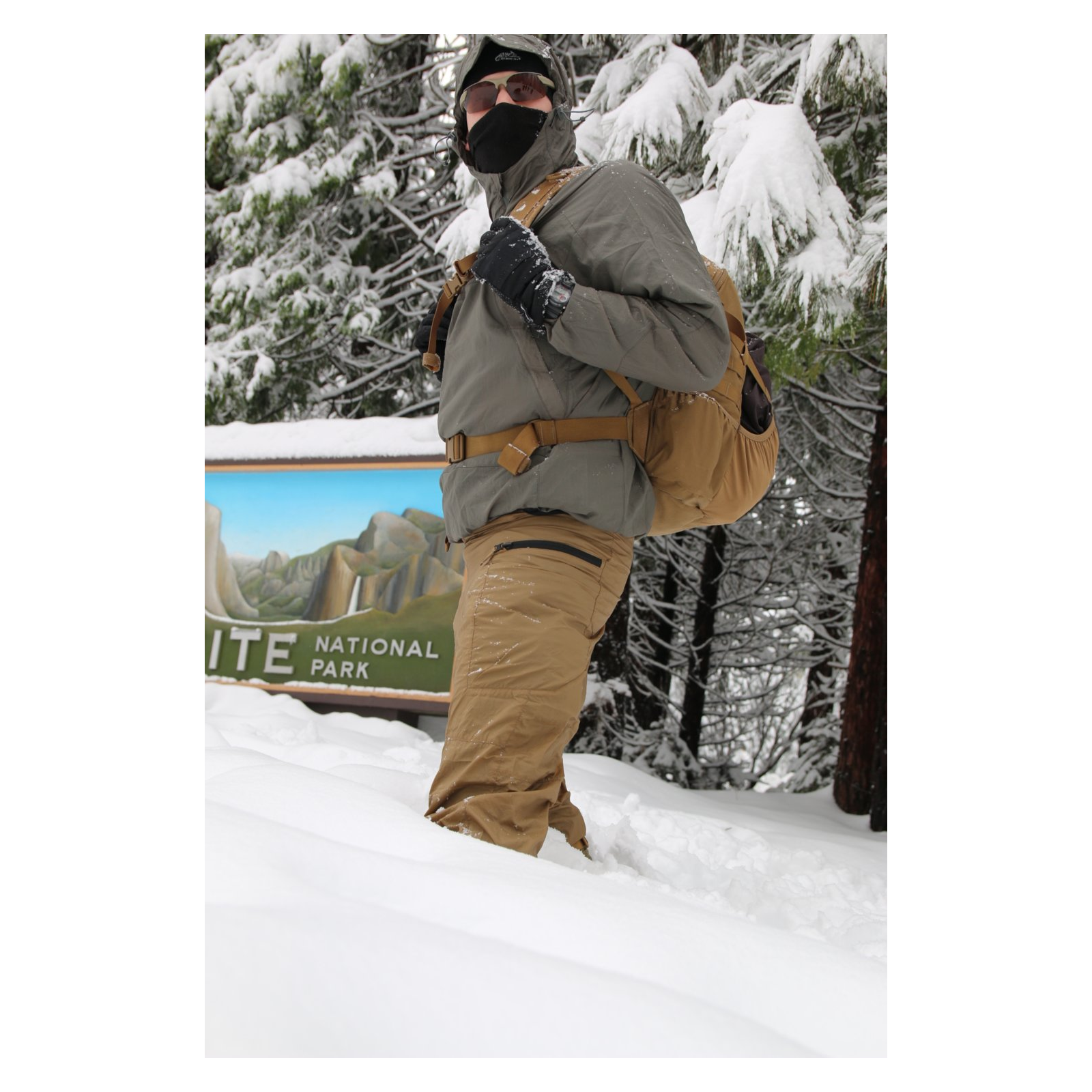 GIACCA_LEGGERA_WINDRUNNER_-_SHAD_1635204748_2.png