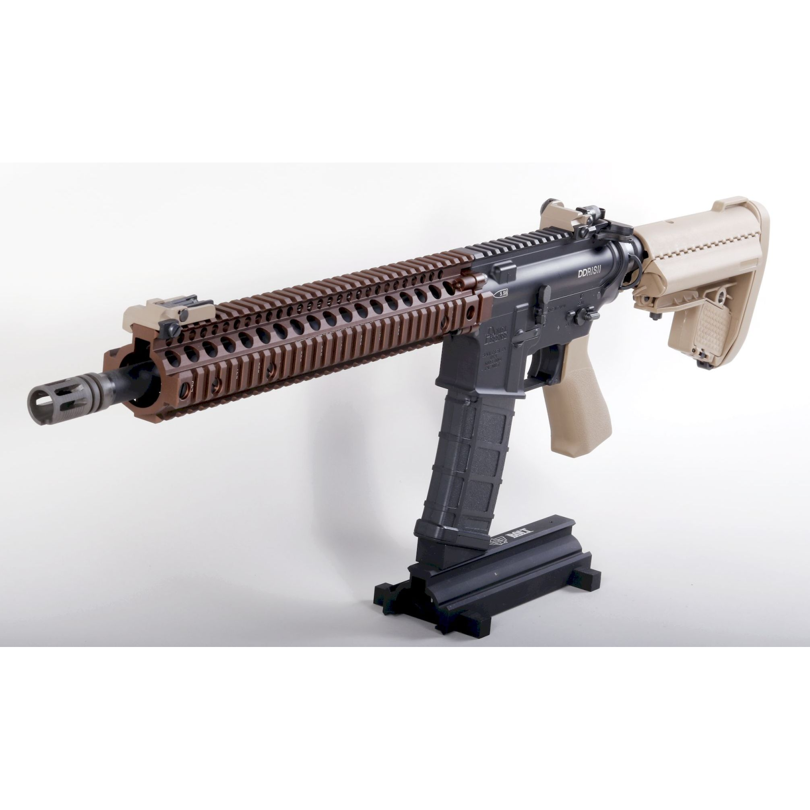 BOLT_-_B4_SOPMOD_BLOCK_2_RIS_12_5_POLLICI_DUAL_TONE_-_DANIEL_DEFENSE_LICENSED_1601584832_0.JPG