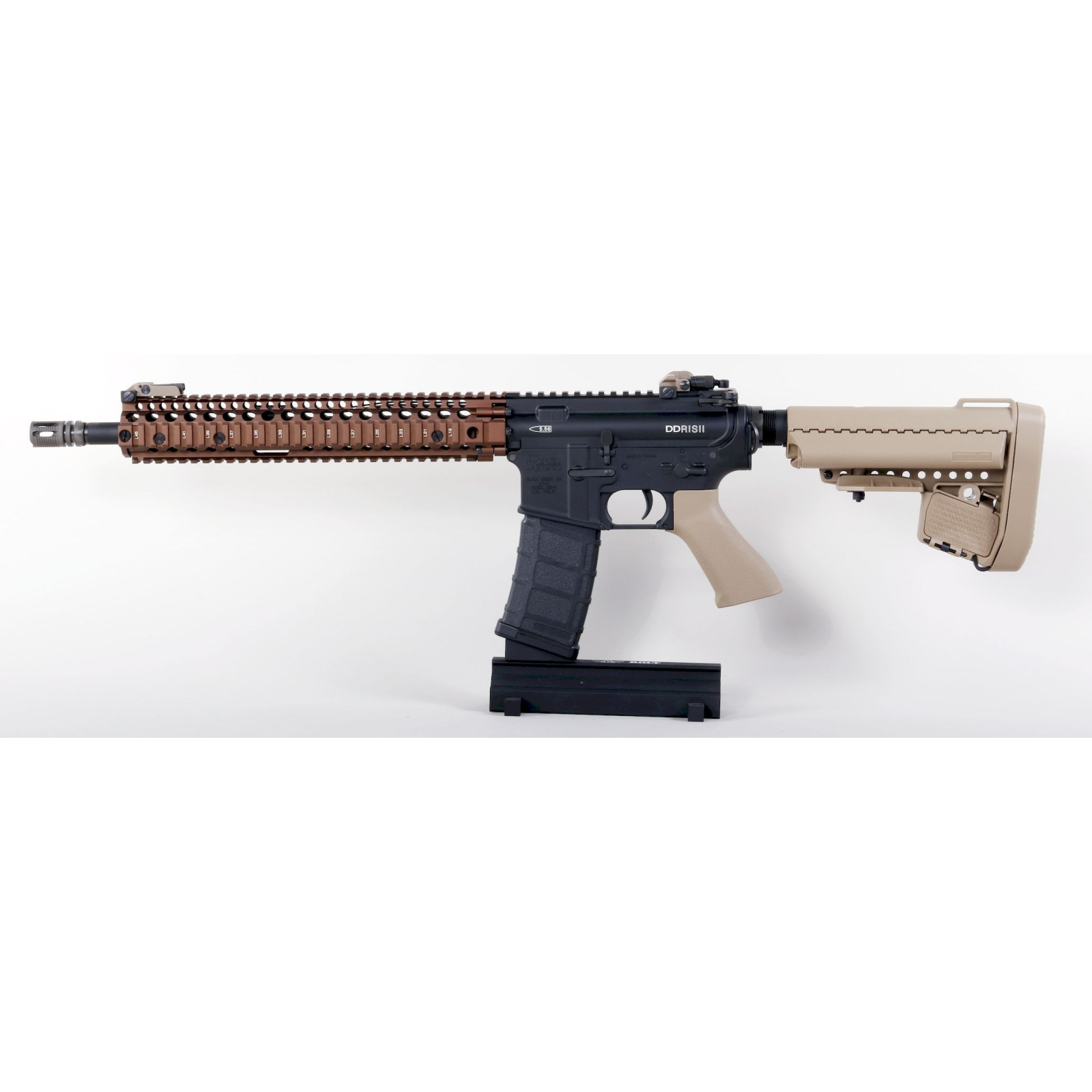 BOLT_-_B4_SOPMOD_BLOCK_2_RIS_12_5_POLLICI_DUAL_TONE_-_DANIEL_DEFENSE_LICENSED_1601584848_1.JPG